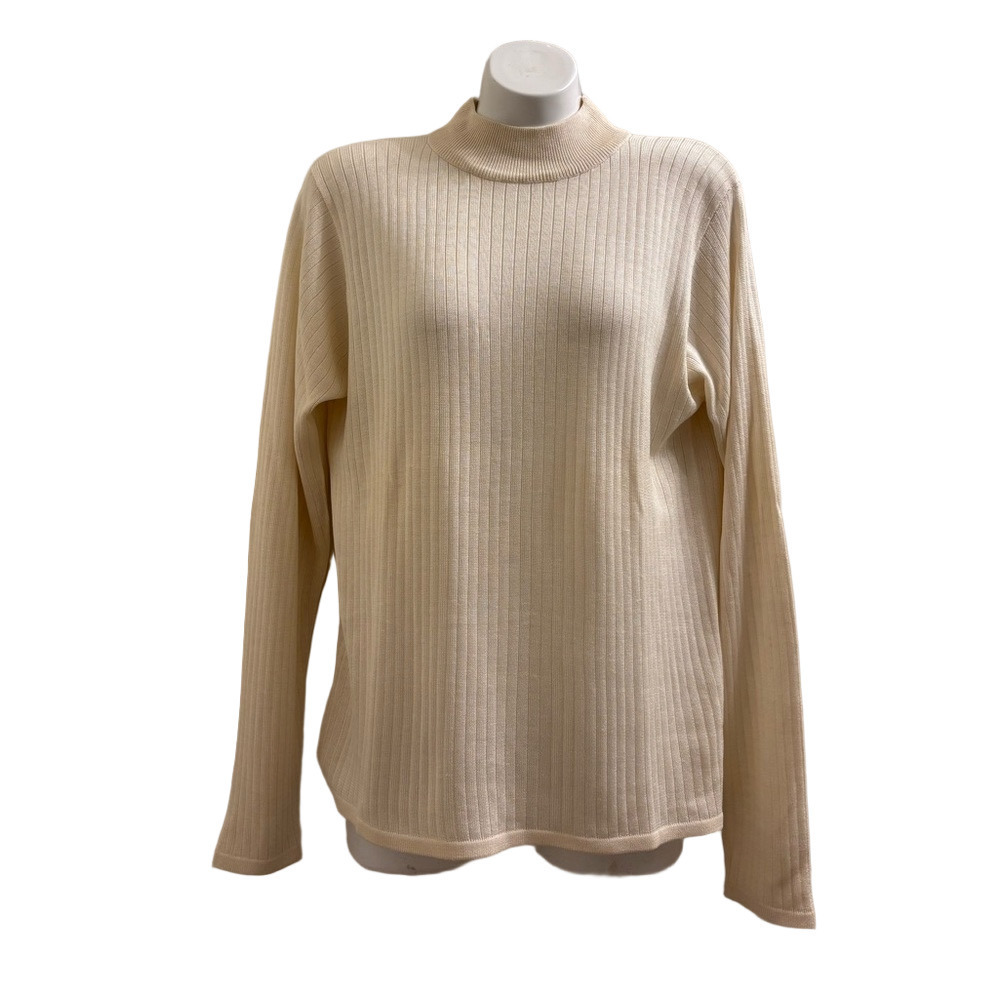 Stephanie Andrews Cream Turtleneck Sweater 100% Silk size Medium
